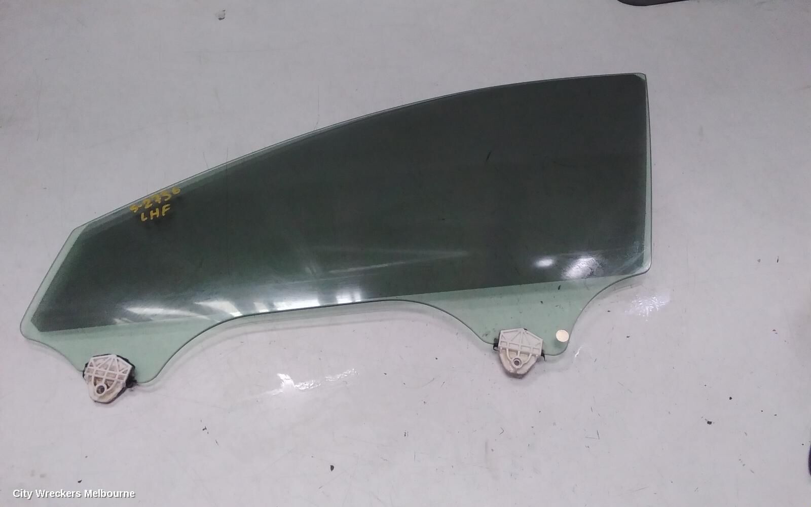 MAZDA 3 2022 Left Front Door Window