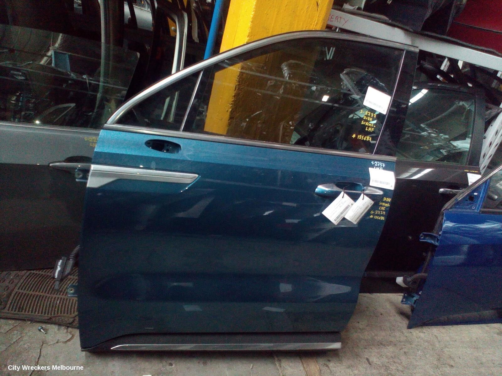 KIA SORENTO 2024 Left Front Window Reg/Motor