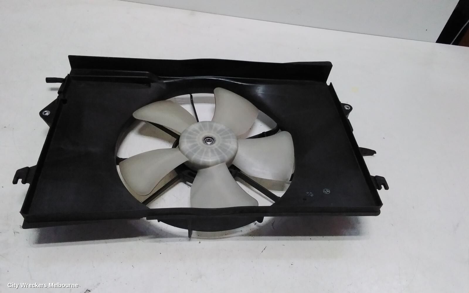 TOYOTA COROLLA 2006 Fan
