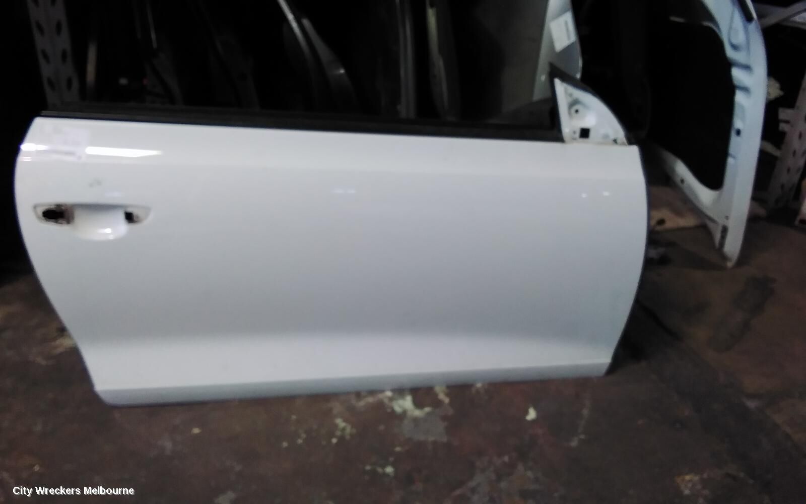 VOLKSWAGEN SCIROCCO 2012 Right Front Door