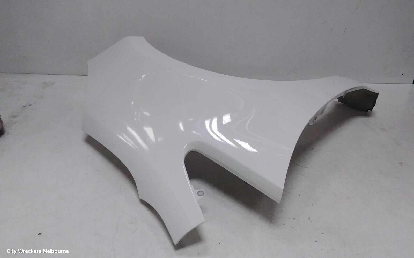 KIA RIO 2014 Right Guard