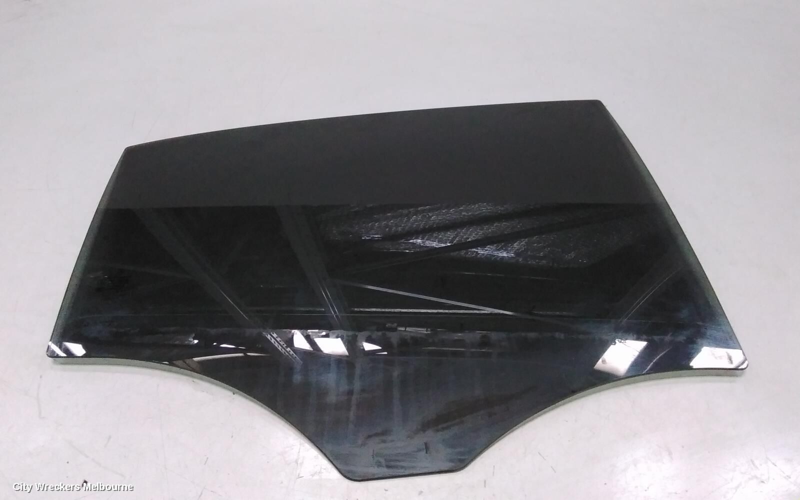 MERCEDES A CLASS 2014 Right Rear Door Window