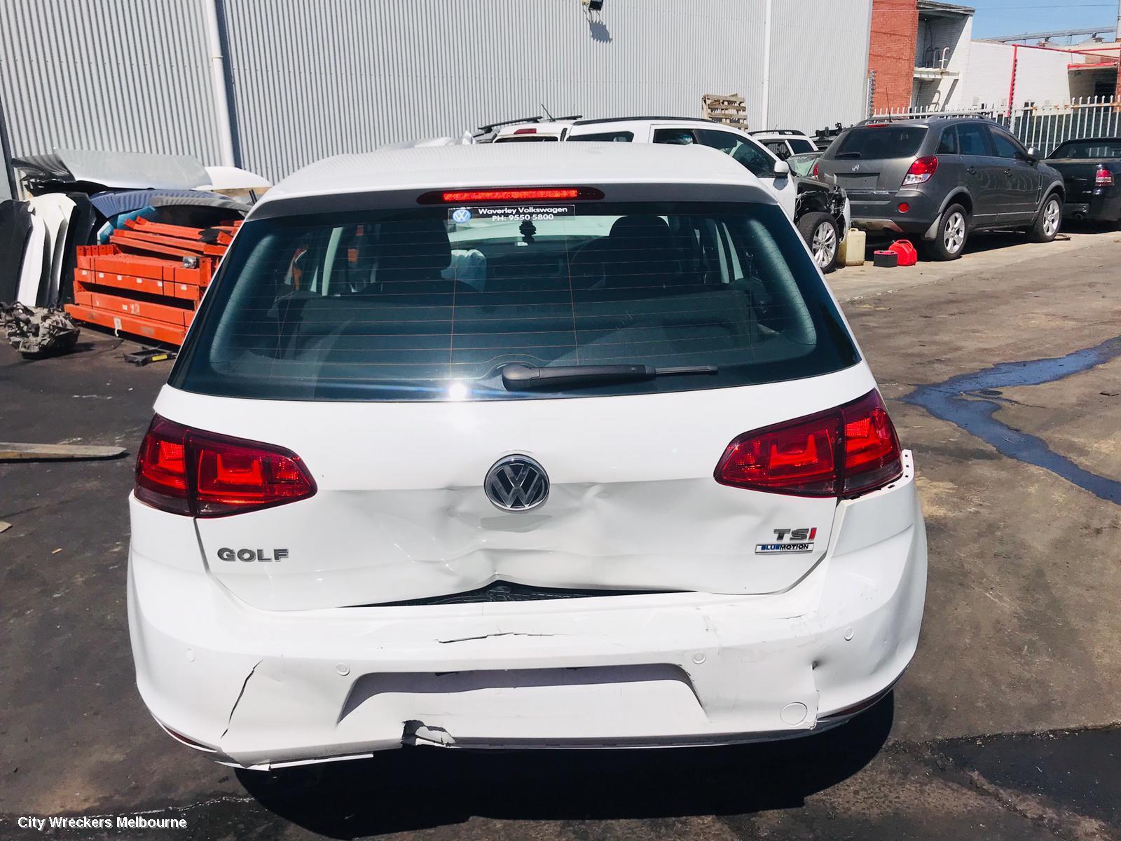 VOLKSWAGEN GOLF 2015 Left Rear Door Window