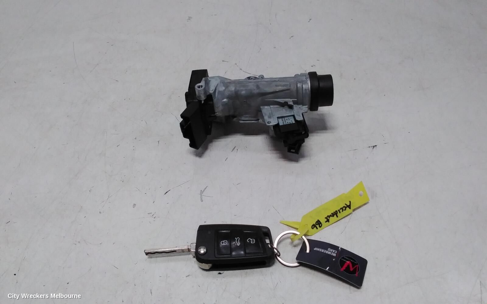 VOLKSWAGEN POLO 2019 Ignition W/ Key