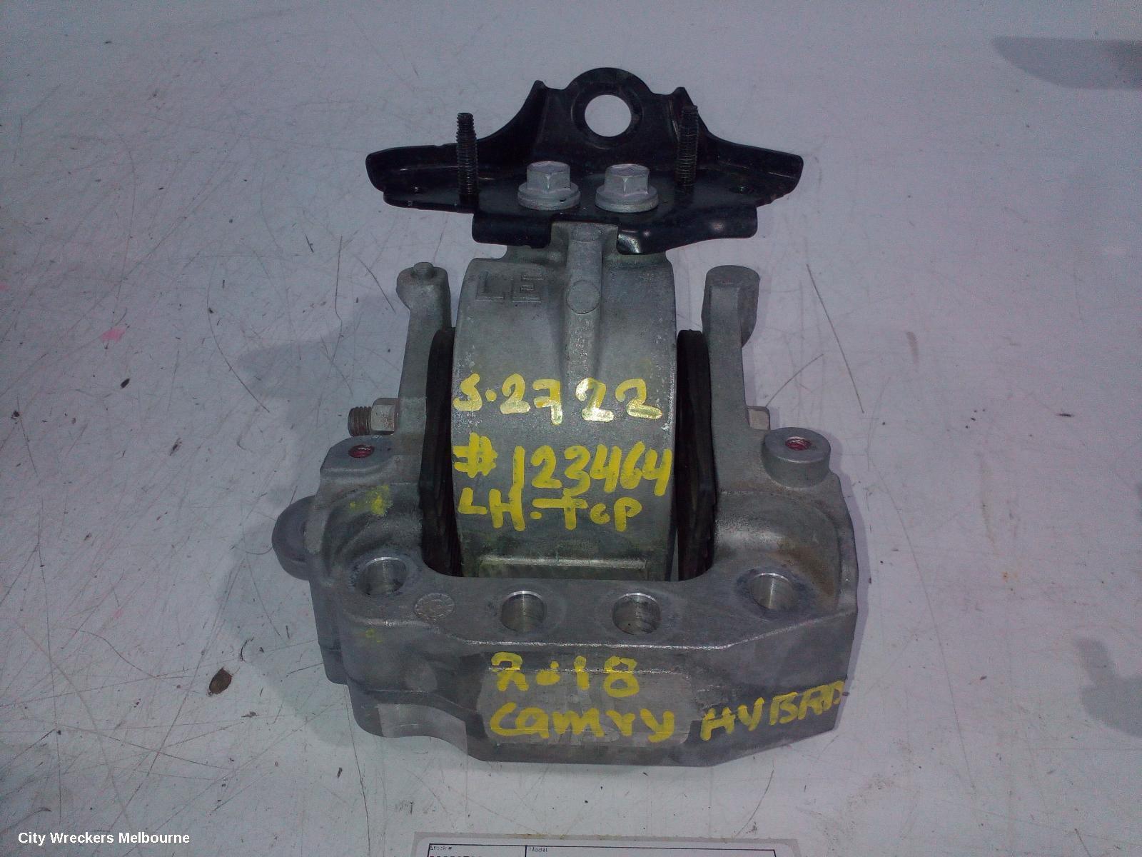 TOYOTA CAMRY 2018 Mount