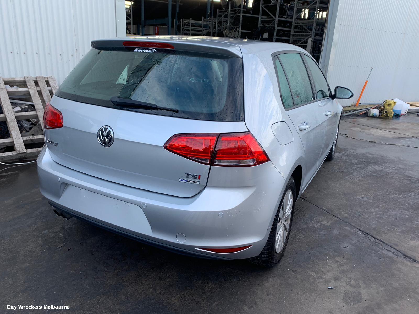 VOLKSWAGEN GOLF 2015 Sat. Nav. Unit