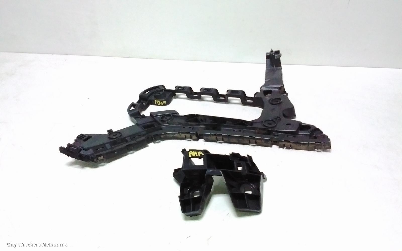 VOLKSWAGEN PASSAT 2016 Misc Bracket