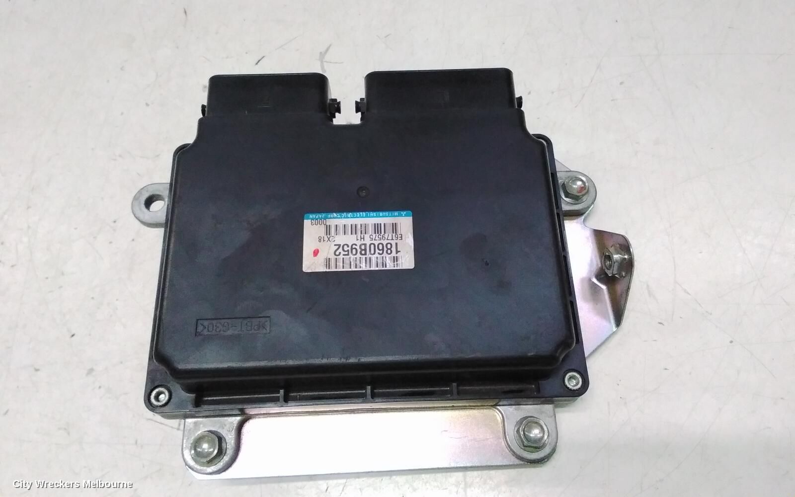 MITSUBISHI OUTLANDER 2013 Ecu