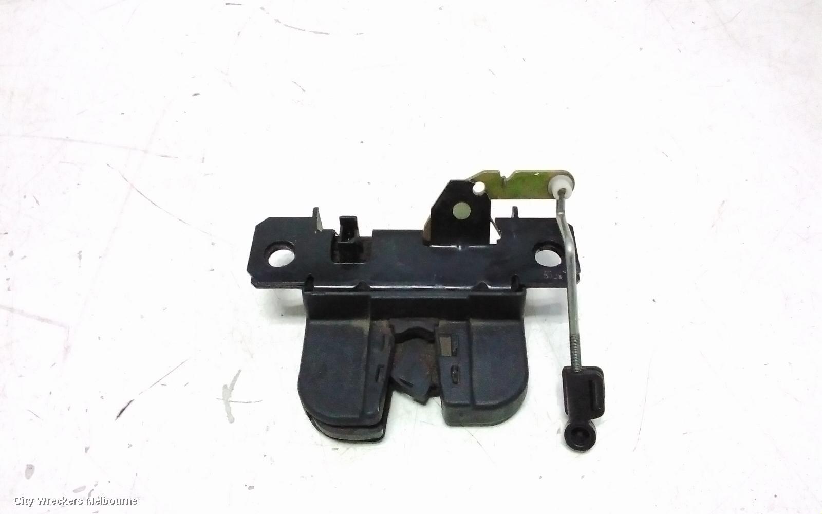 VOLKSWAGEN TRANSPORTER 2006 Door/Boot/Gate Lock