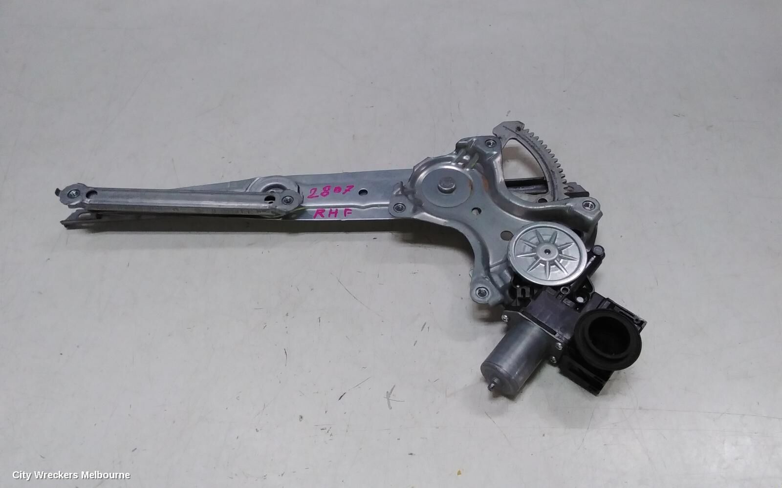 TOYOTA CAMRY 2023 Right Front Window Reg/Motor