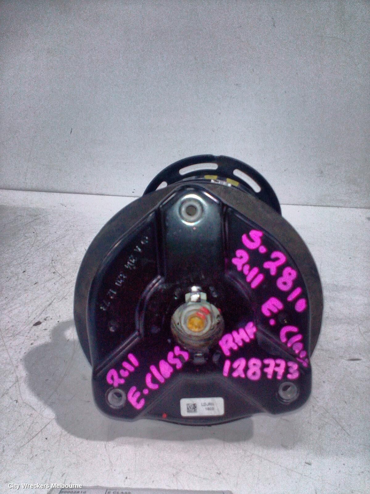 MERCEDES E CLASS 2011 Right Front Strut