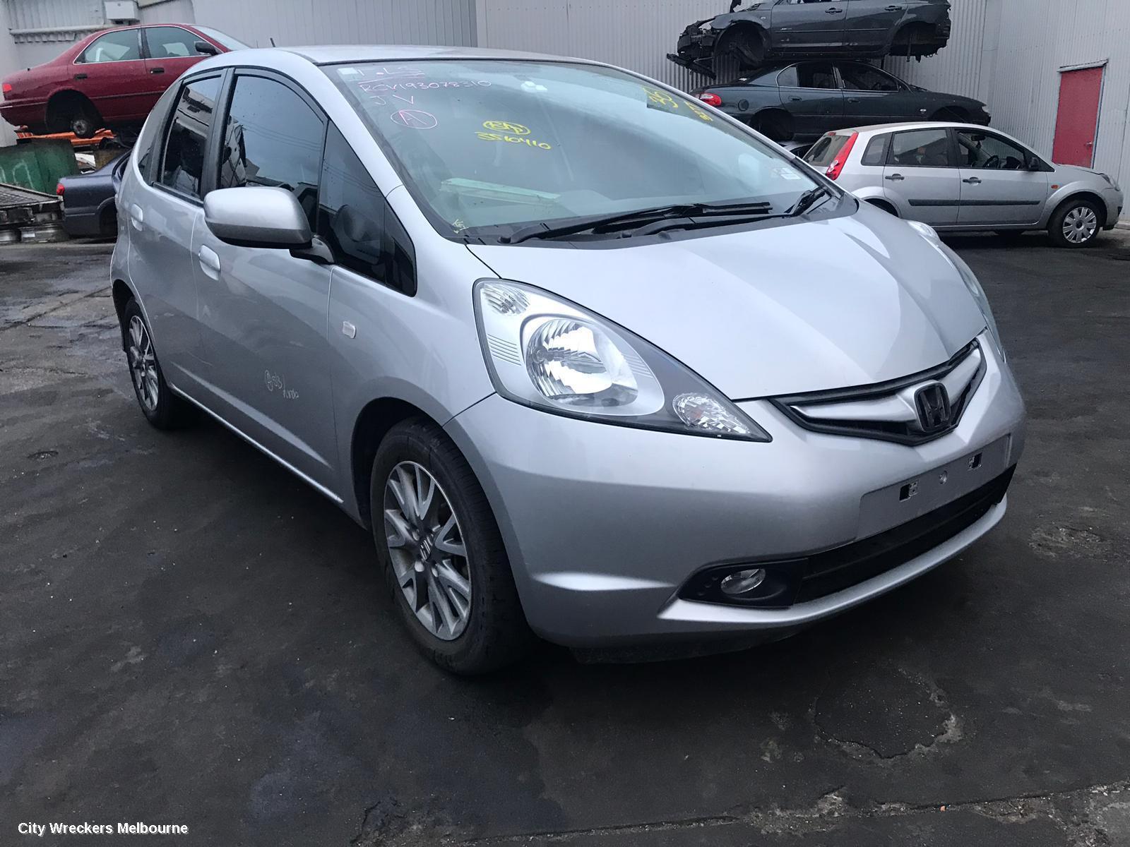 HONDA JAZZ 2010 Left Guard