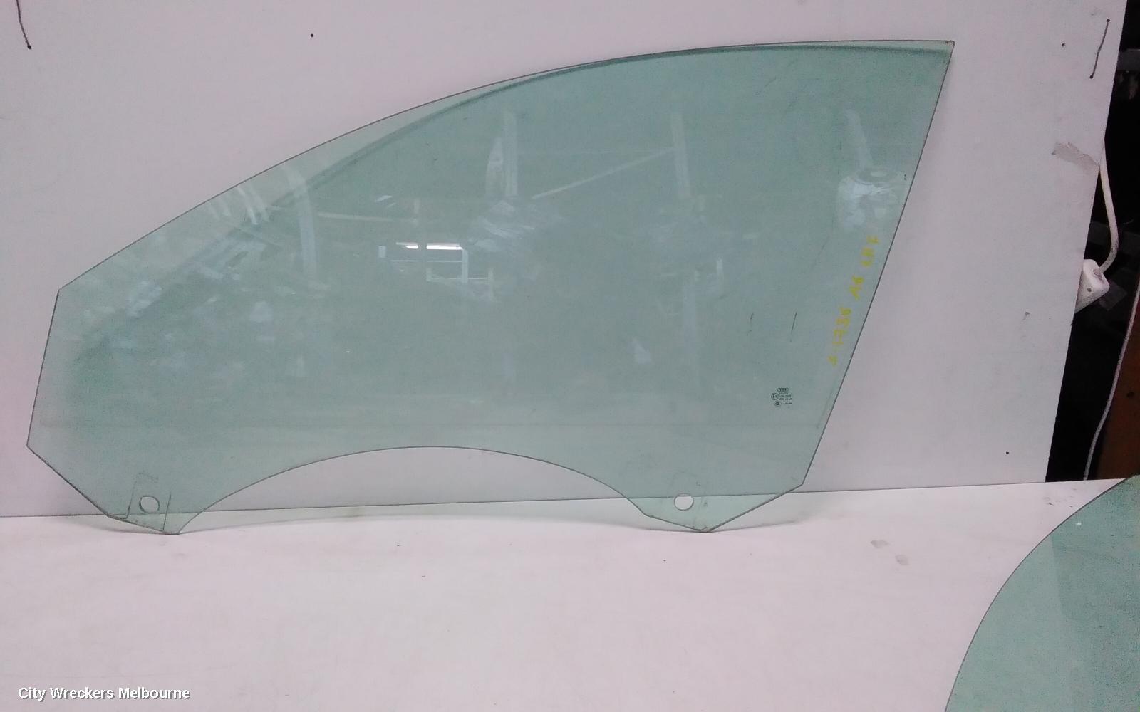AUDI A6 2004 Left Front Door Window