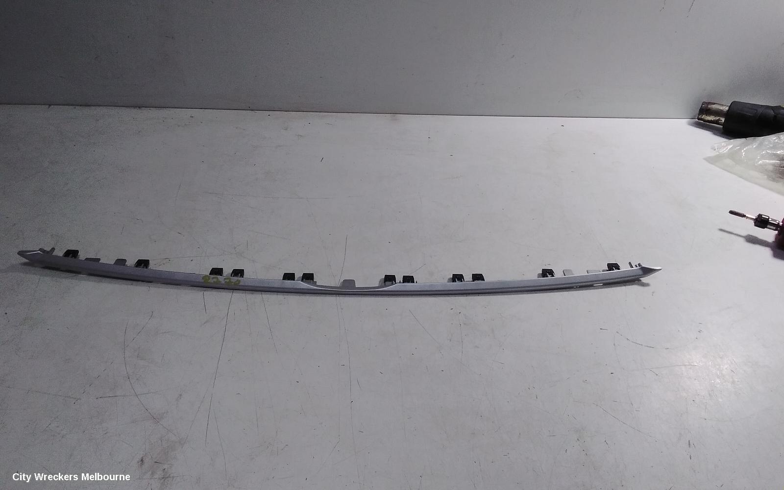 TOYOTA KLUGER 2023 Grille