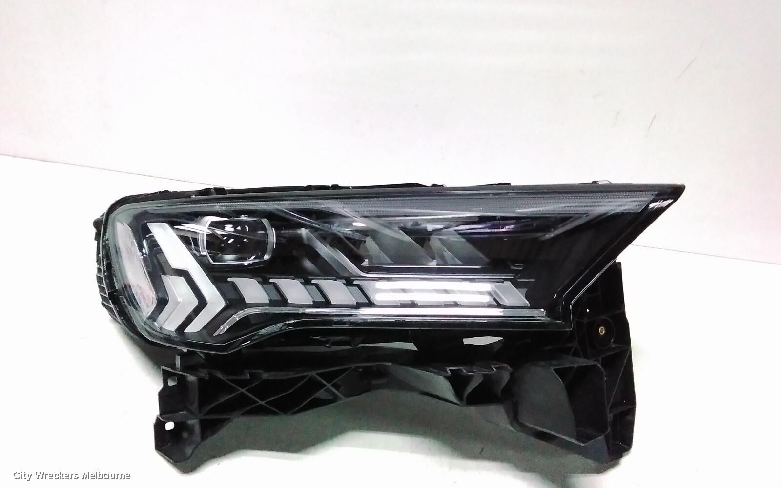 AUDI Q7 2023 Right Headlamp