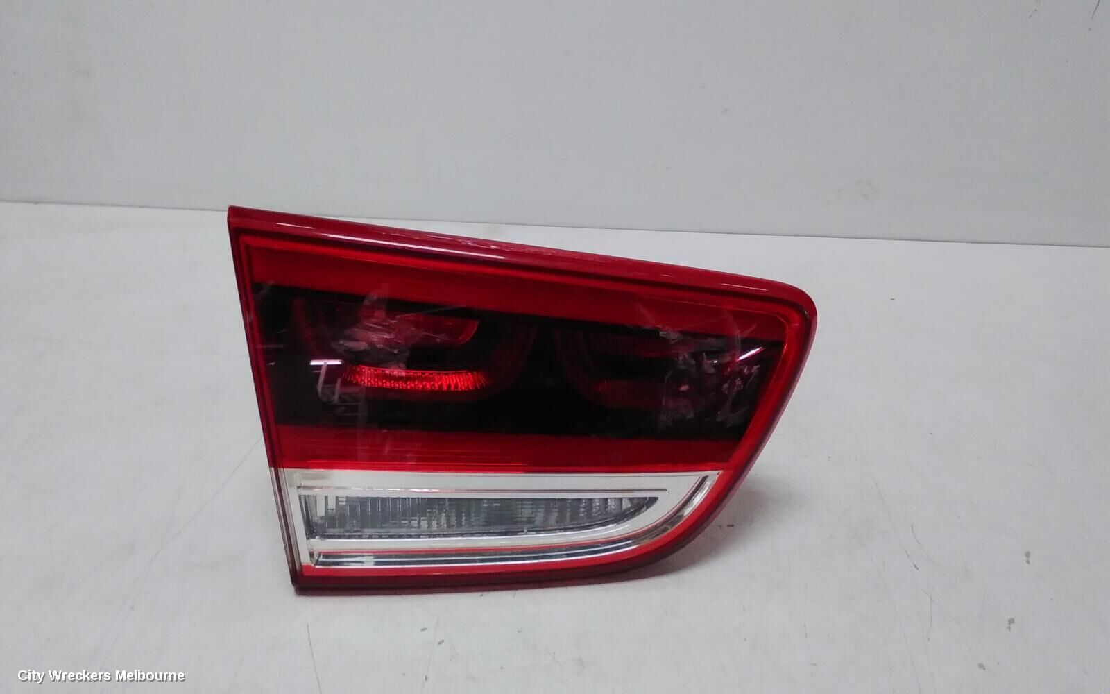 KIA SORENTO 2016 Rear Garnish