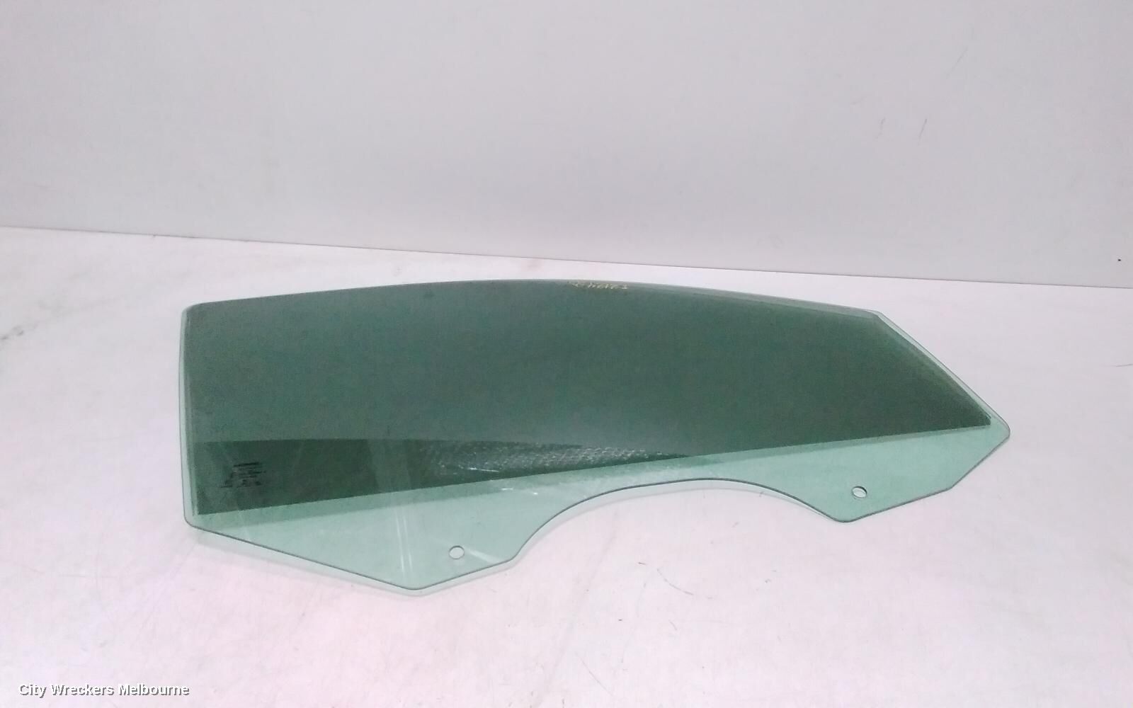 DODGE JOURNEY 2016 Right Front Door Window