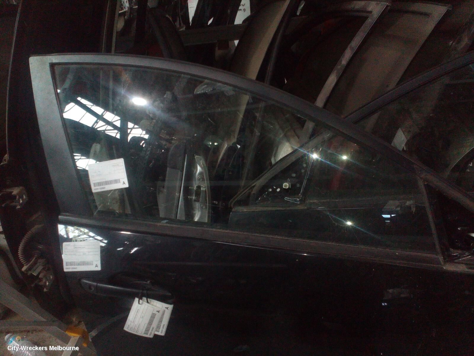MAZDA 3 2010 Right Front Window Reg/Motor