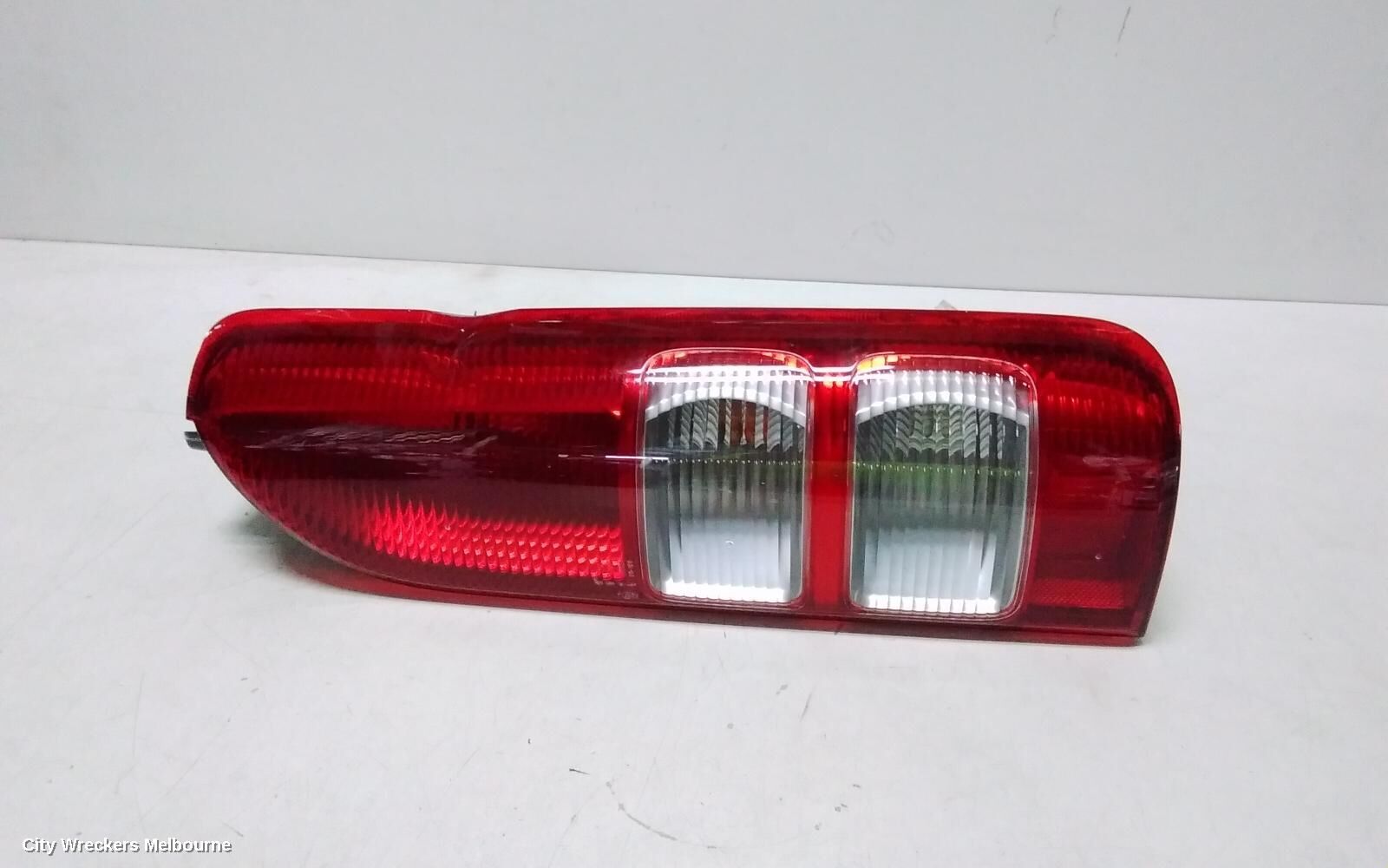 TOYOTA HIACE 2010 Right Taillight