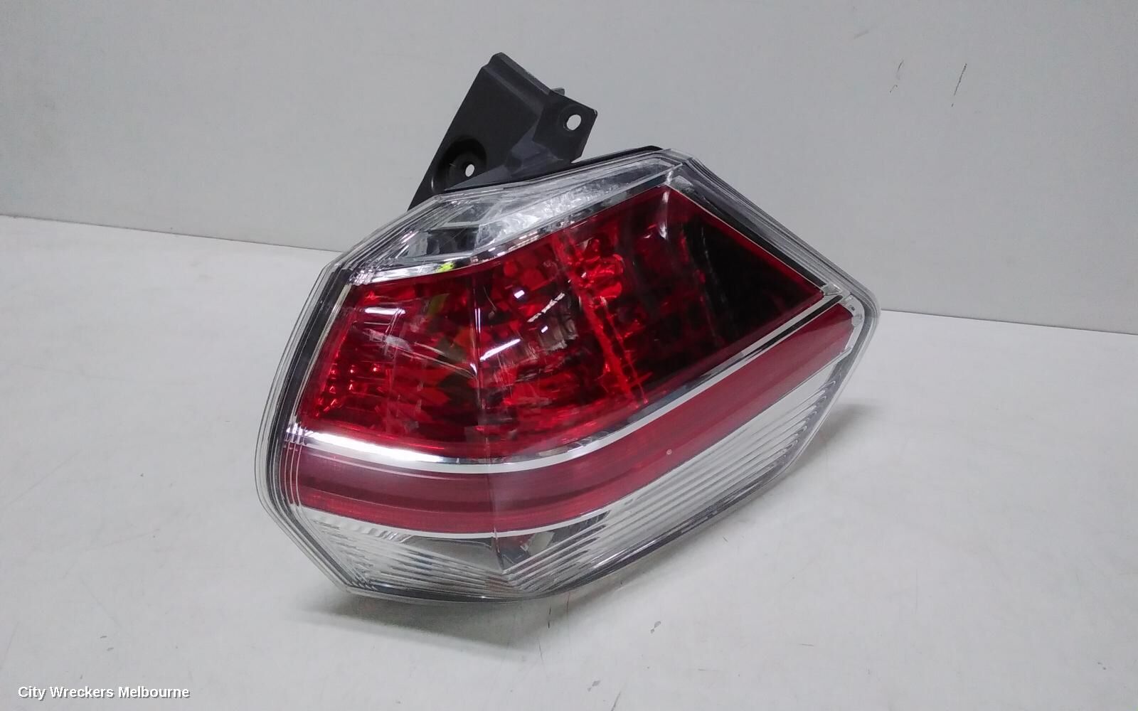 NISSAN XTRAIL 2015 Right Taillight