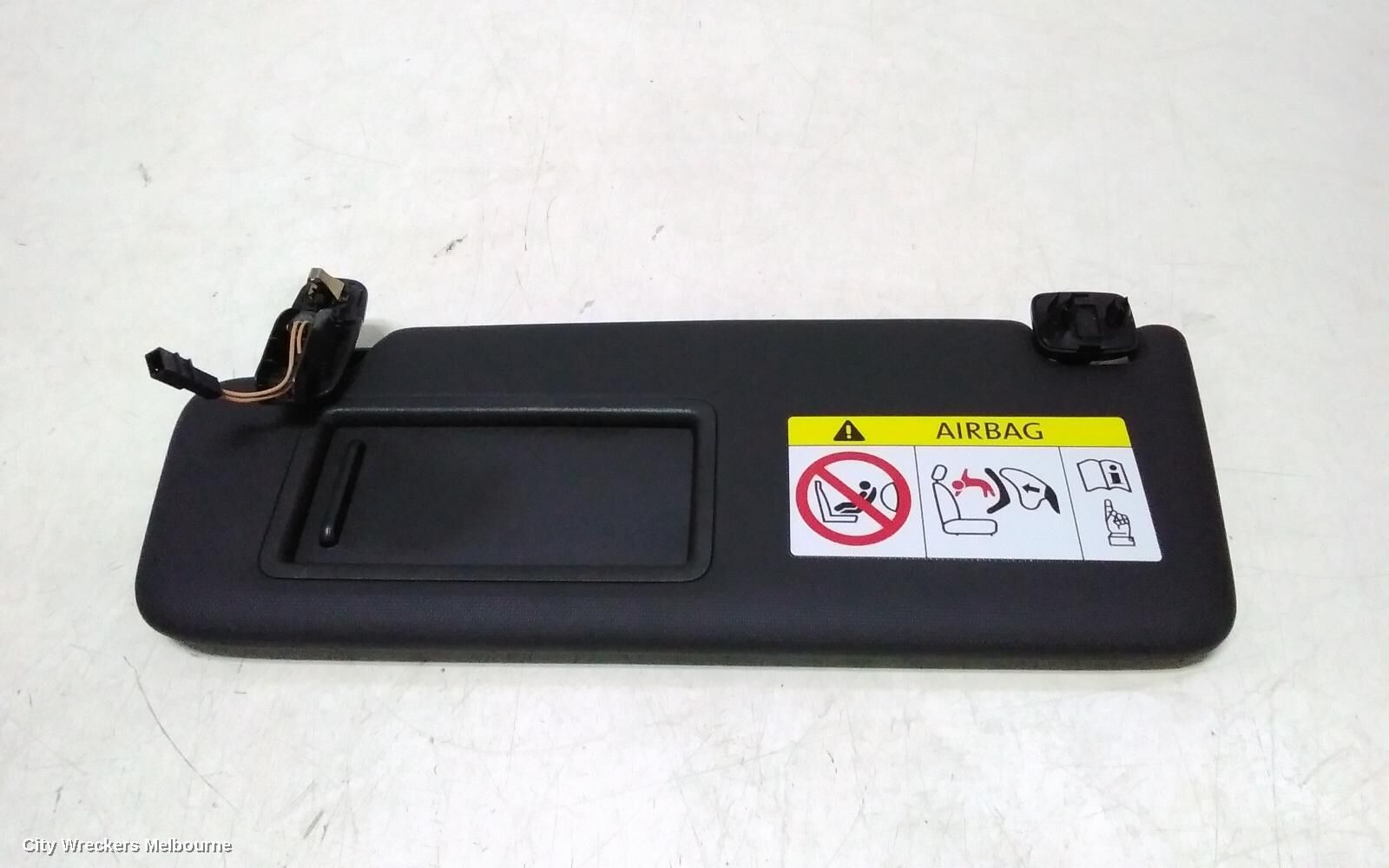 AUDI Q5 2022 Sunvisor