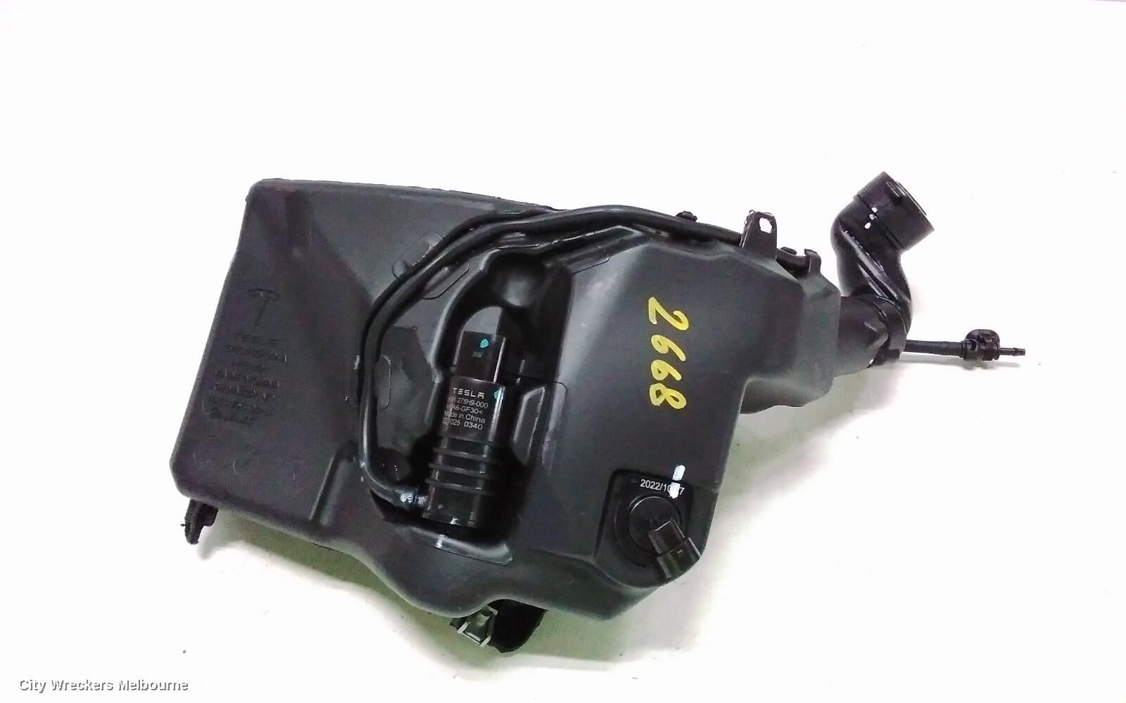 TESLA MODEL 3 2023 Washer Bottle