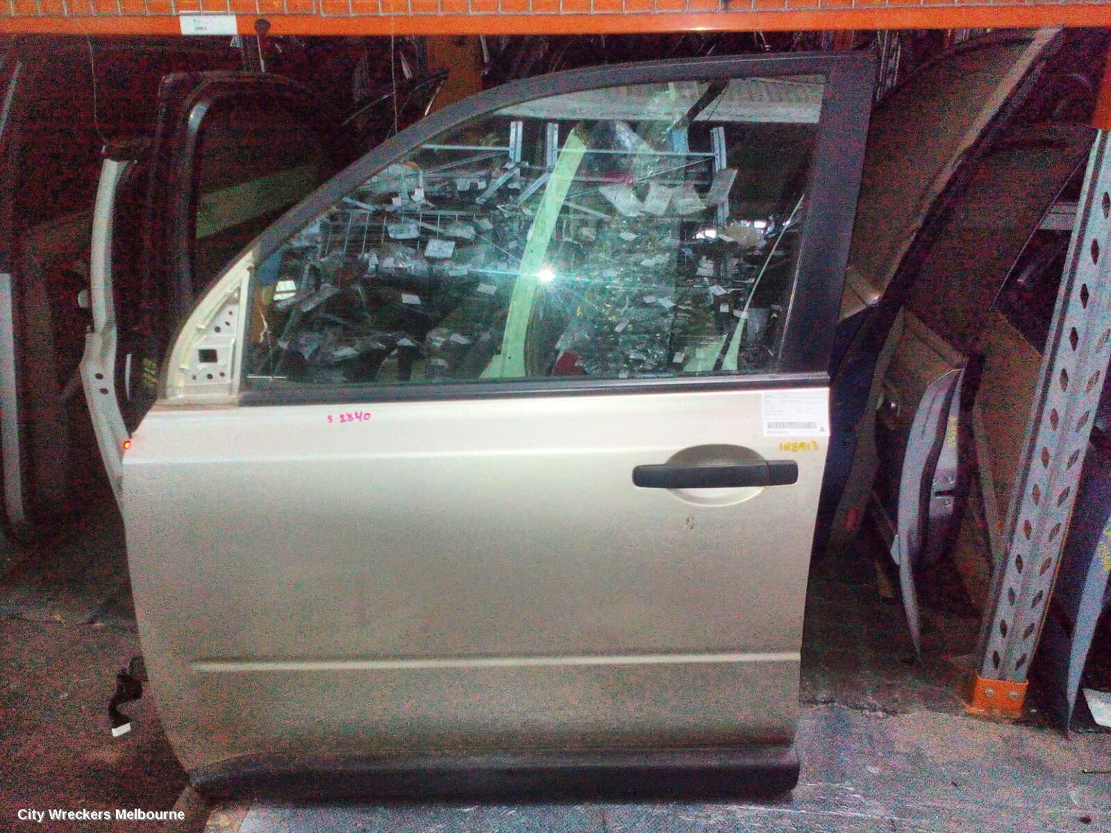 NISSAN XTRAIL 2009 Left Front Door