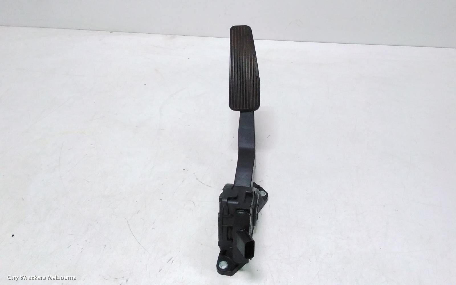 CHRYSLER 300C 2016 Pedal Assembly