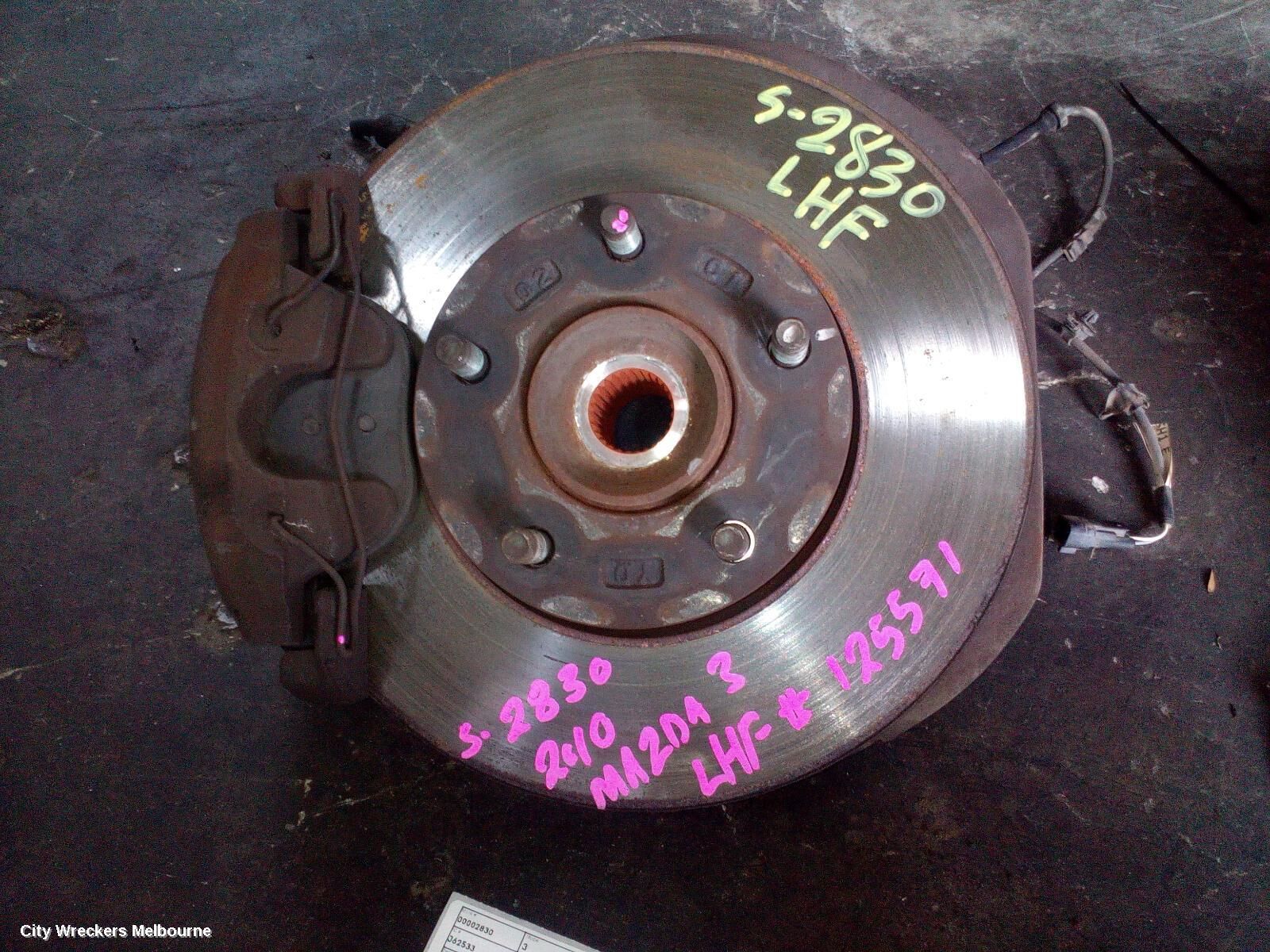 MAZDA 3 2010 Left Front Hub Assembly