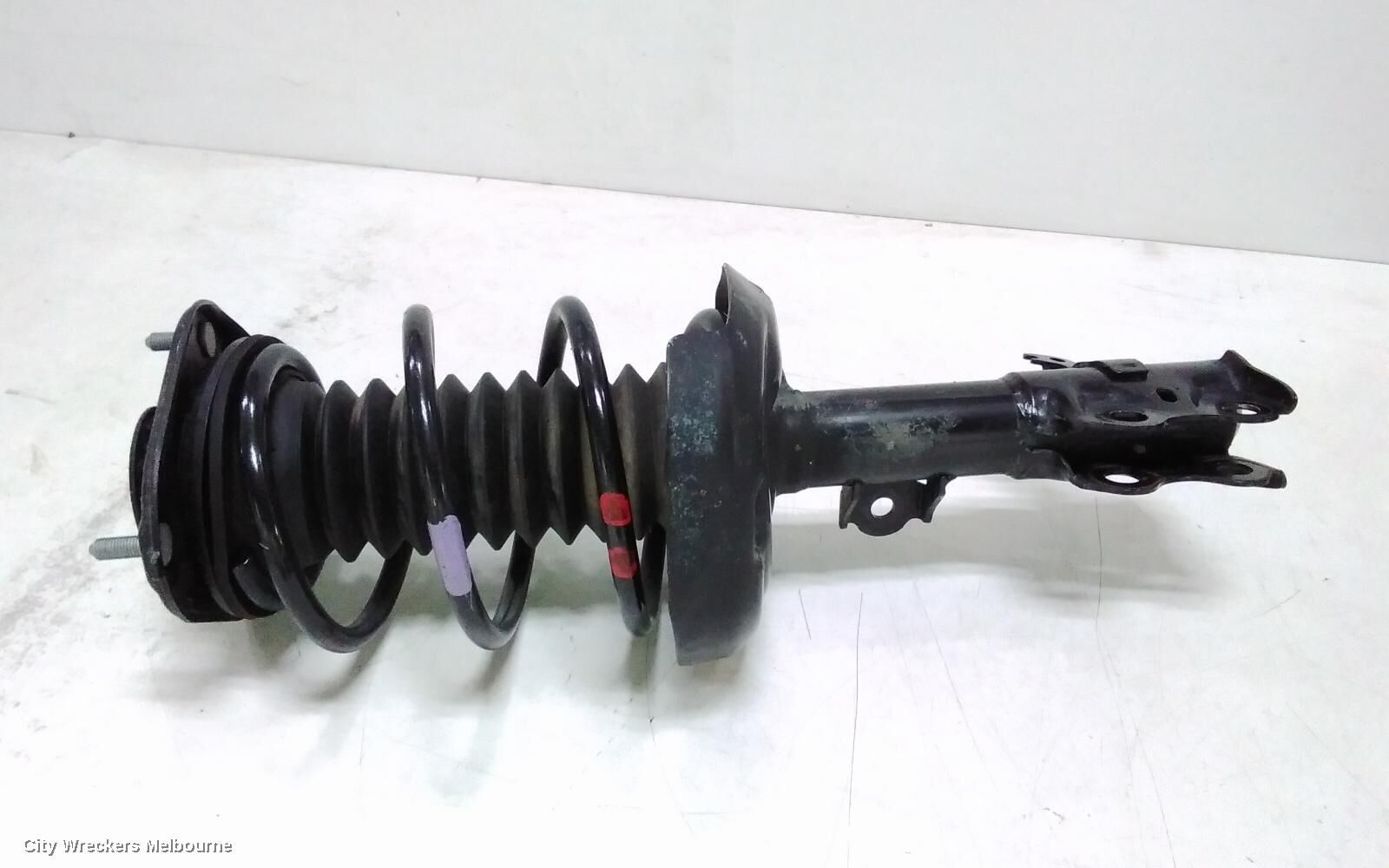 TOYOTA COROLLA 2018 Left Front Strut