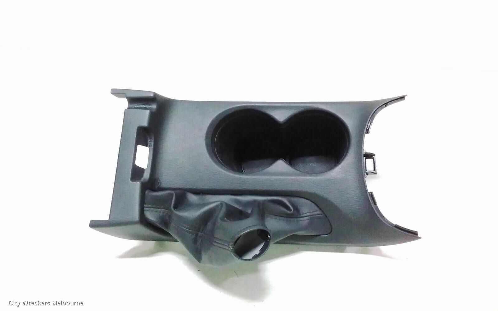 MAZDA CX5 2013 Console