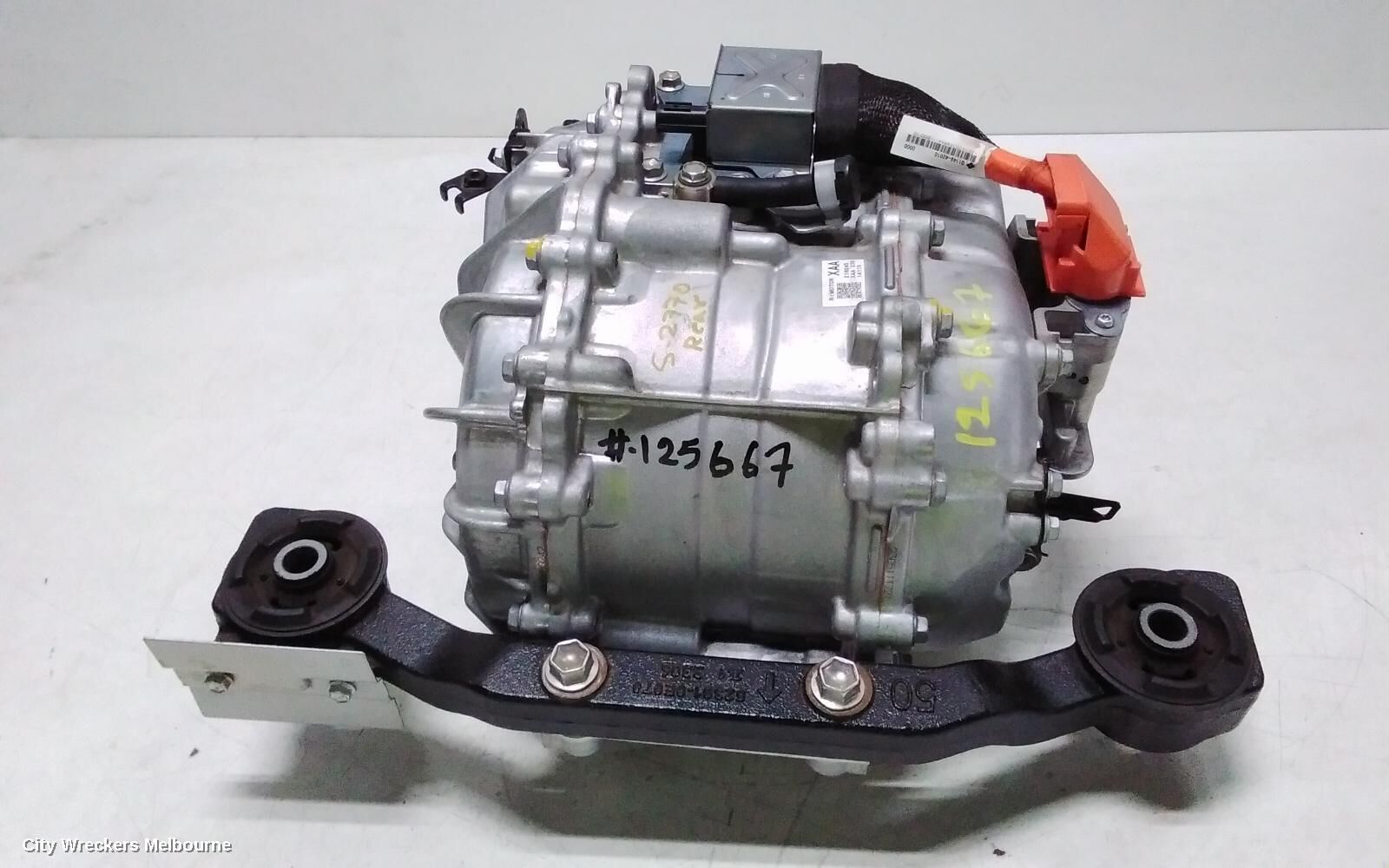 TOYOTA KLUGER 2023 Differential Centre