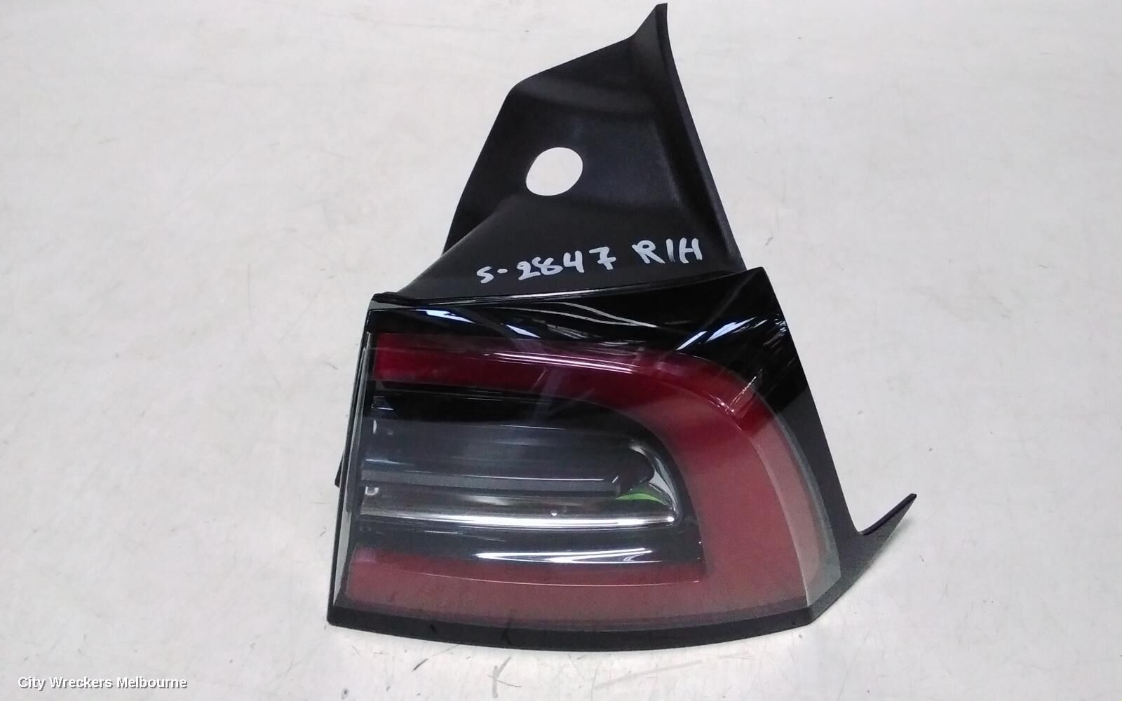 TESLA MODEL Y 2024 Right Taillight