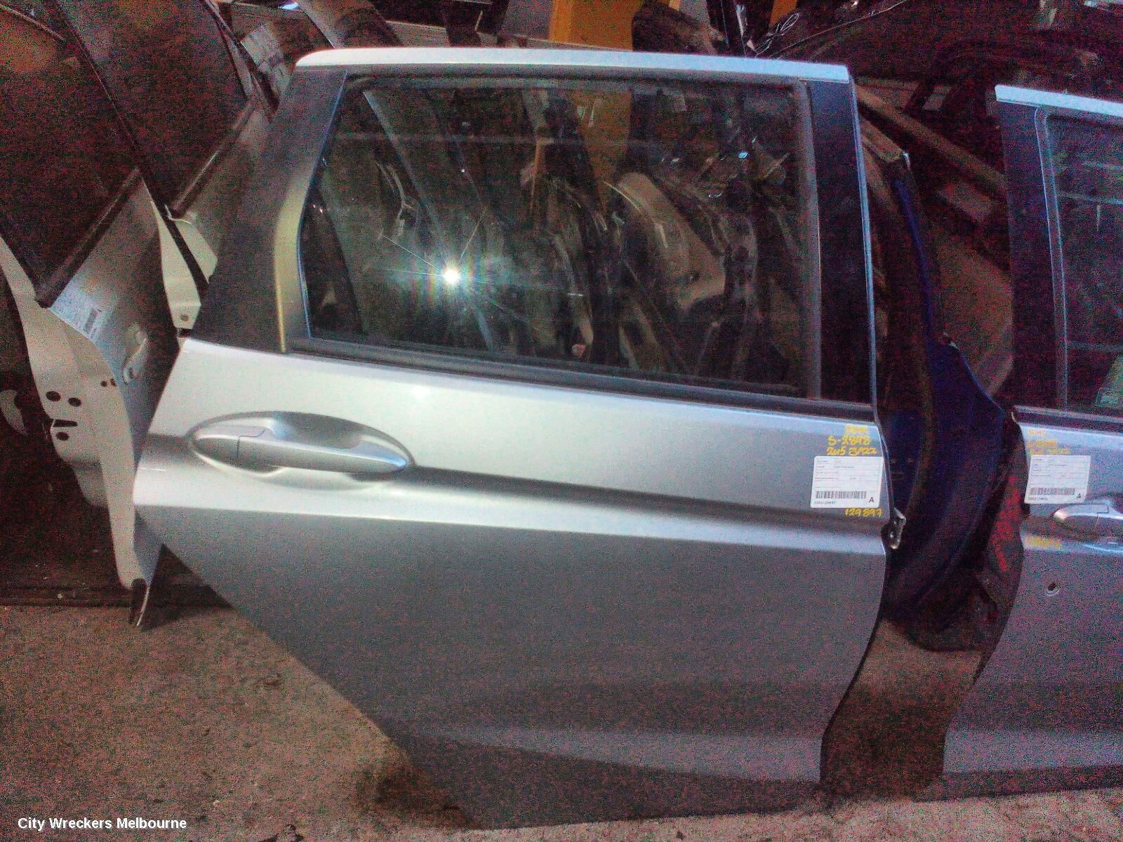 HONDA JAZZ 2015 RIGHT_REAR_DOOR_SLIDING