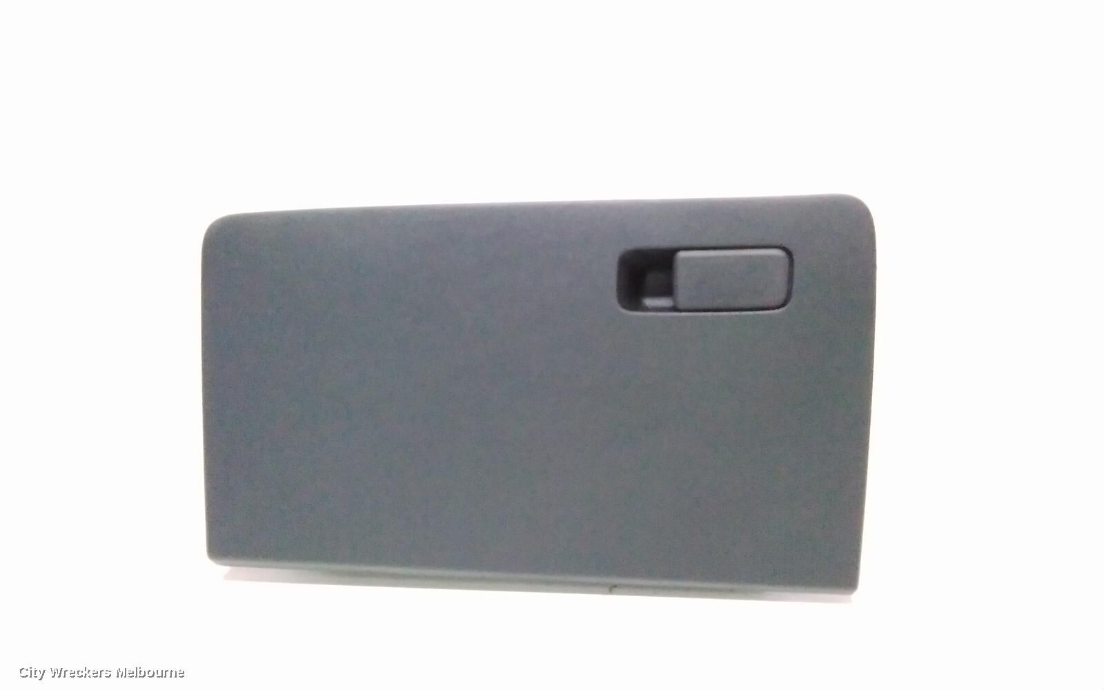 KIA SORENTO 2024 Glove Box