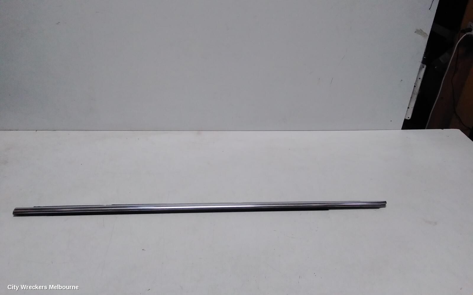 VOLKSWAGEN JETTA 2010 Body/Door Mould