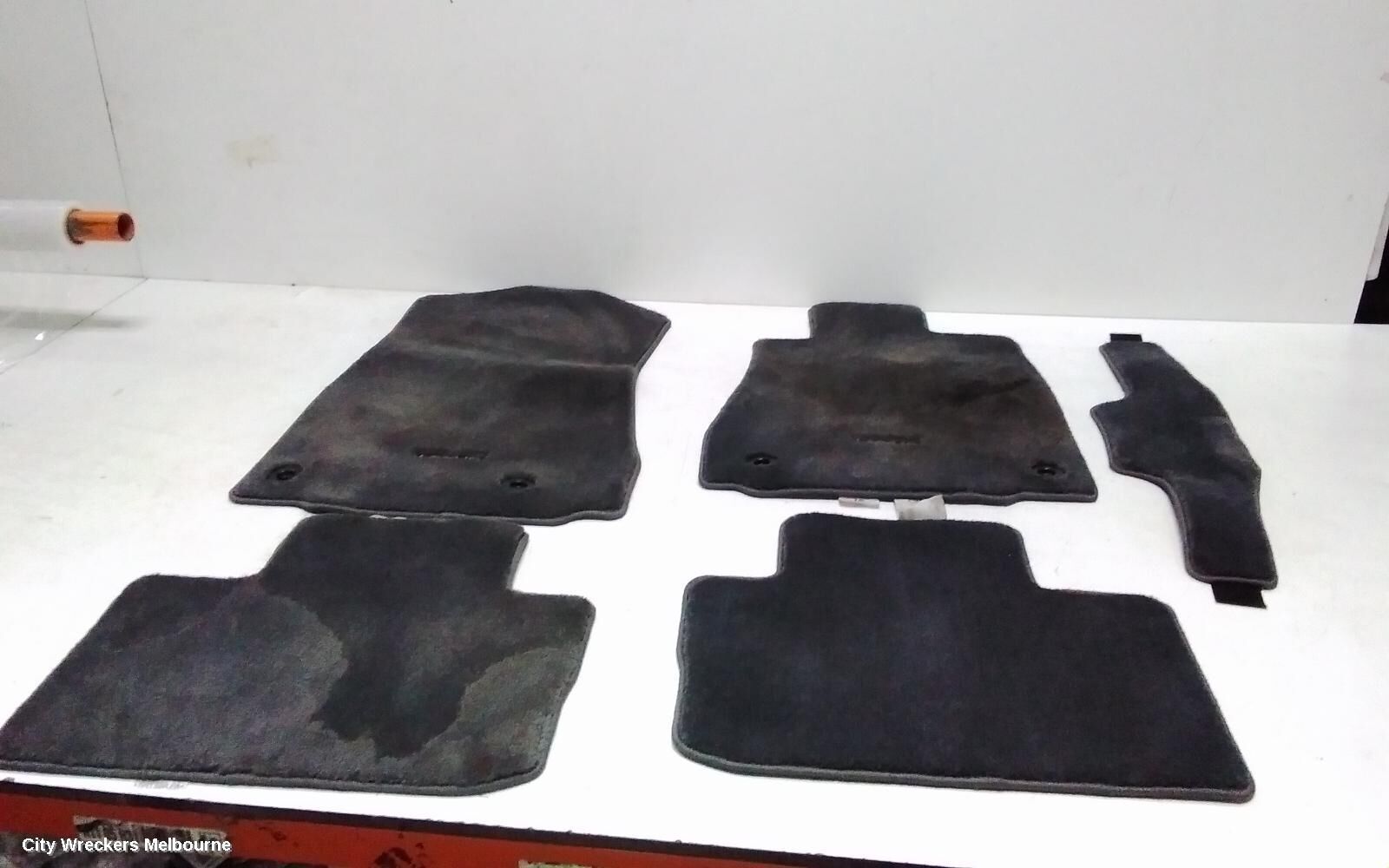 LEXUS IS SERIES 2015 Floor Mats