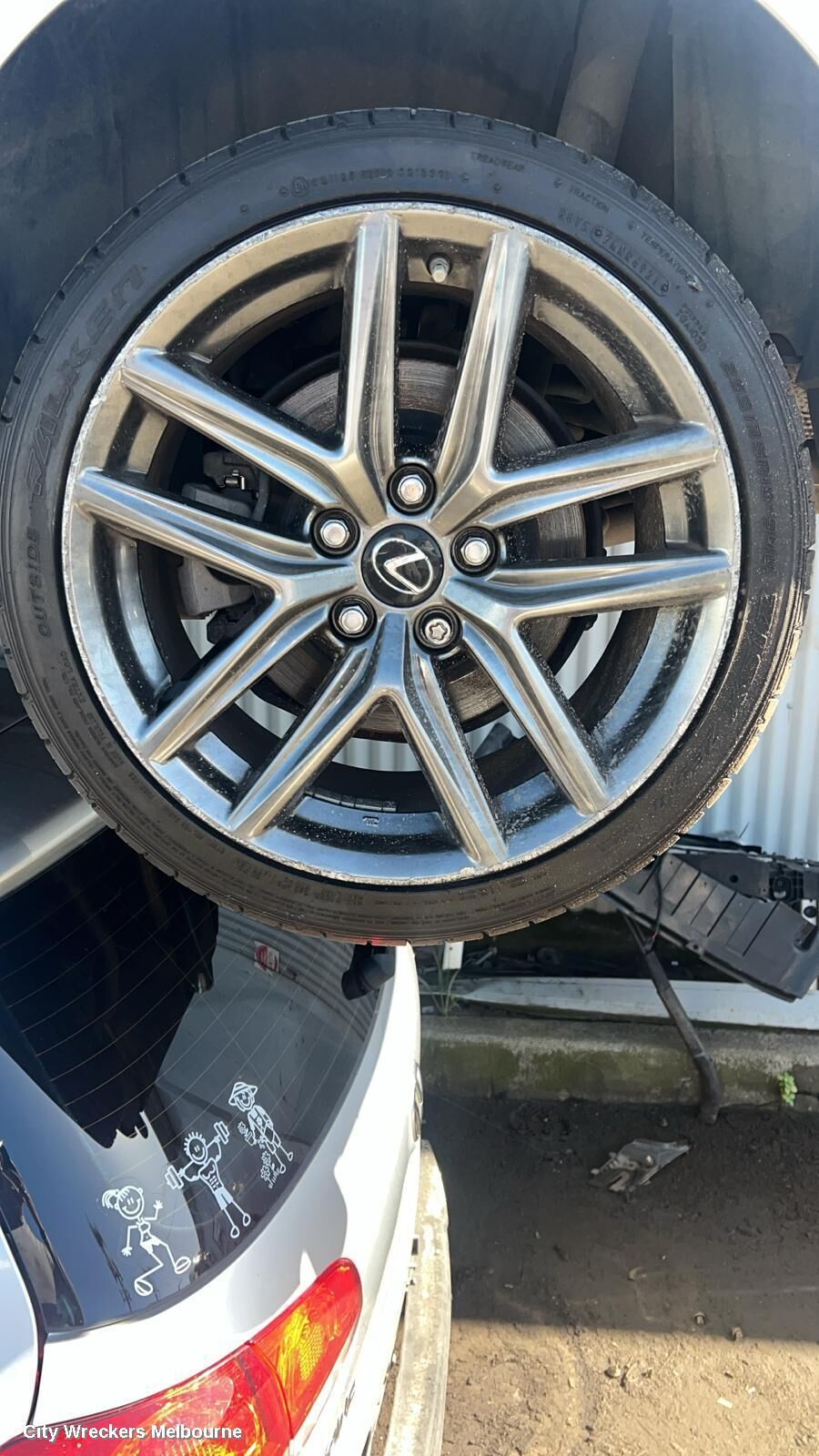 LEXUS IS SERIES 2015 Wheel Mag