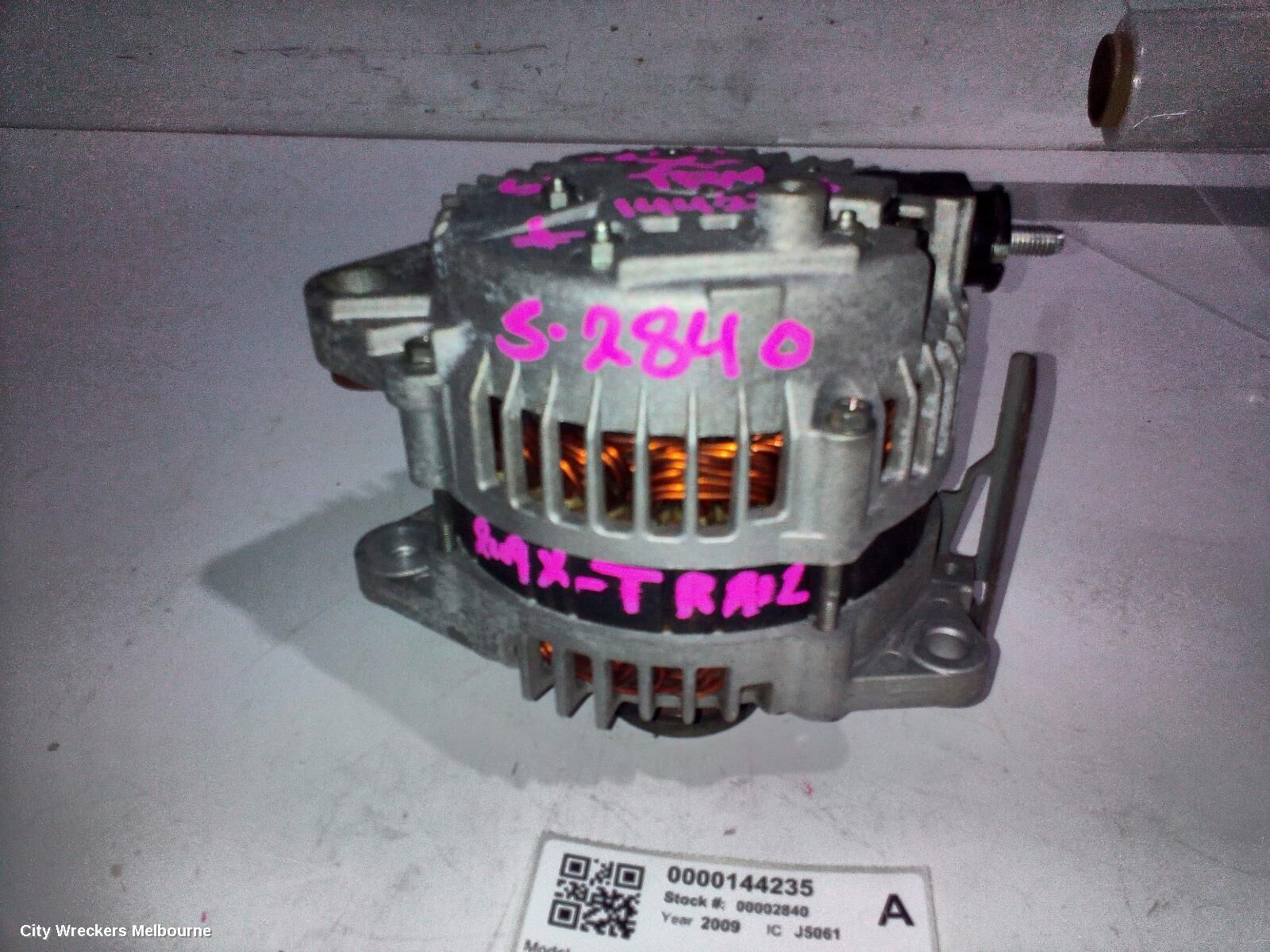 NISSAN XTRAIL 2009 Alternator