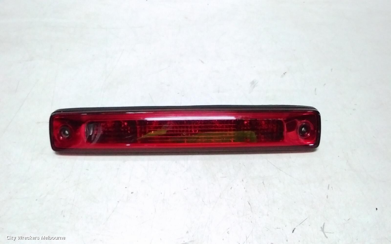 HOLDEN COLORADO 2016 High Level Stoplight