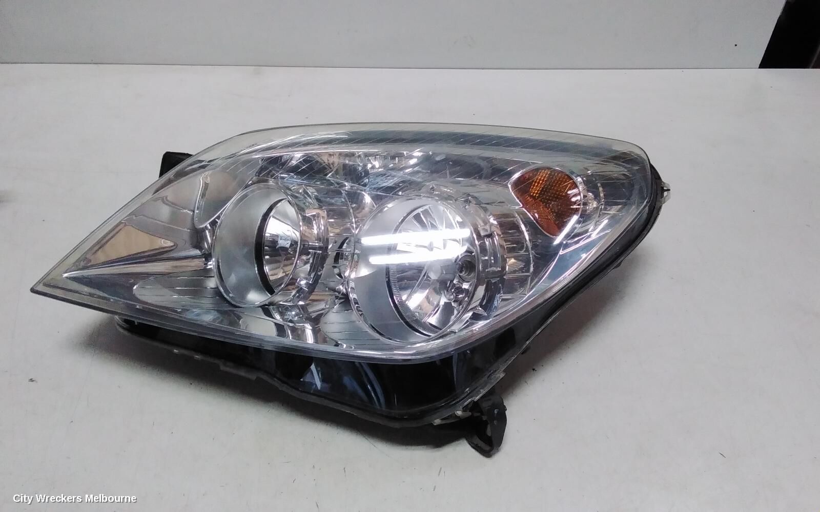HOLDEN ASTRA 2008 Left Headlamp
