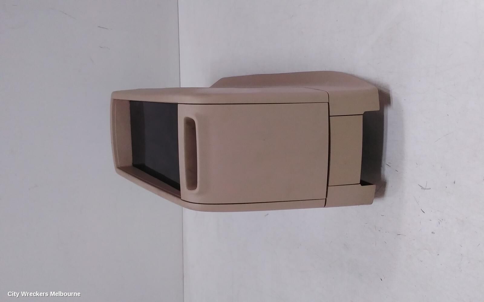 TOYOTA ESTIMA 2012 Console