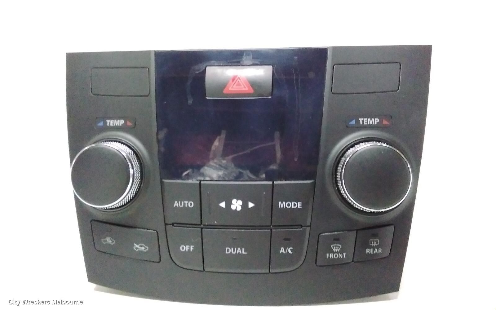 SUZUKI KIZASHI 2010 Heater/Ac Controls