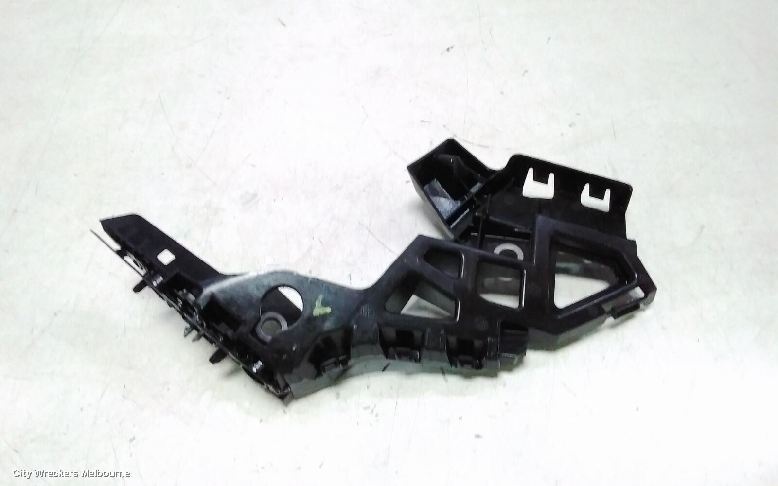 VOLKSWAGEN GOLF 2021 Misc Bracket