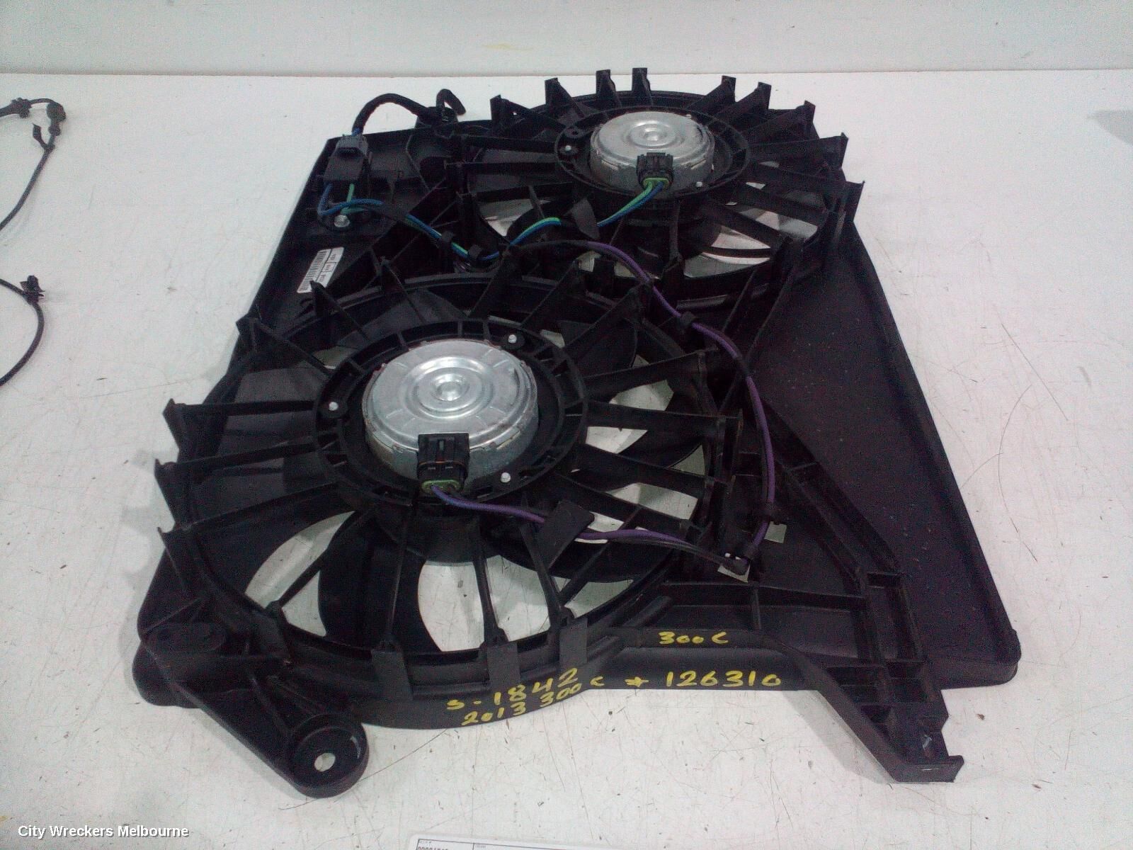 CHRYSLER 300C 2013 Fan