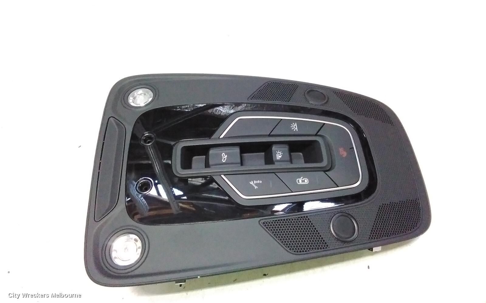 AUDI Q5 2022 Courtesy Light