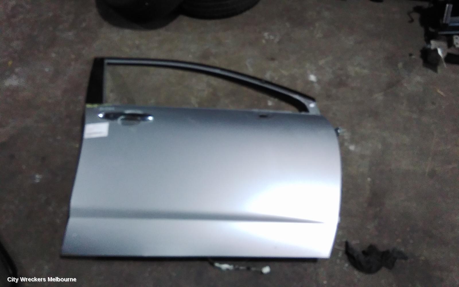 HONDA ODYSSEY 2012 Right Front Door
