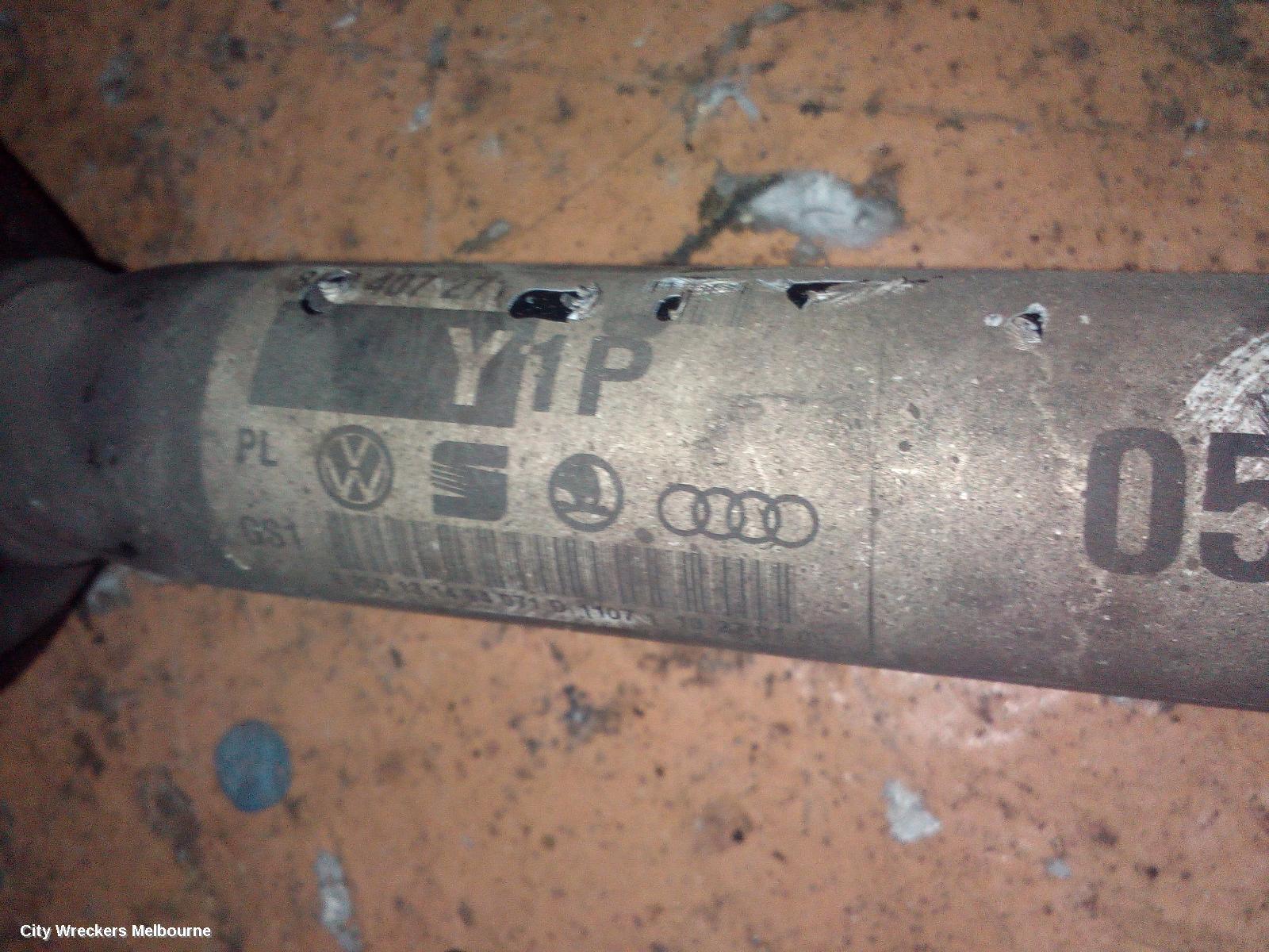 AUDI A4 2009 Left Driveshaft