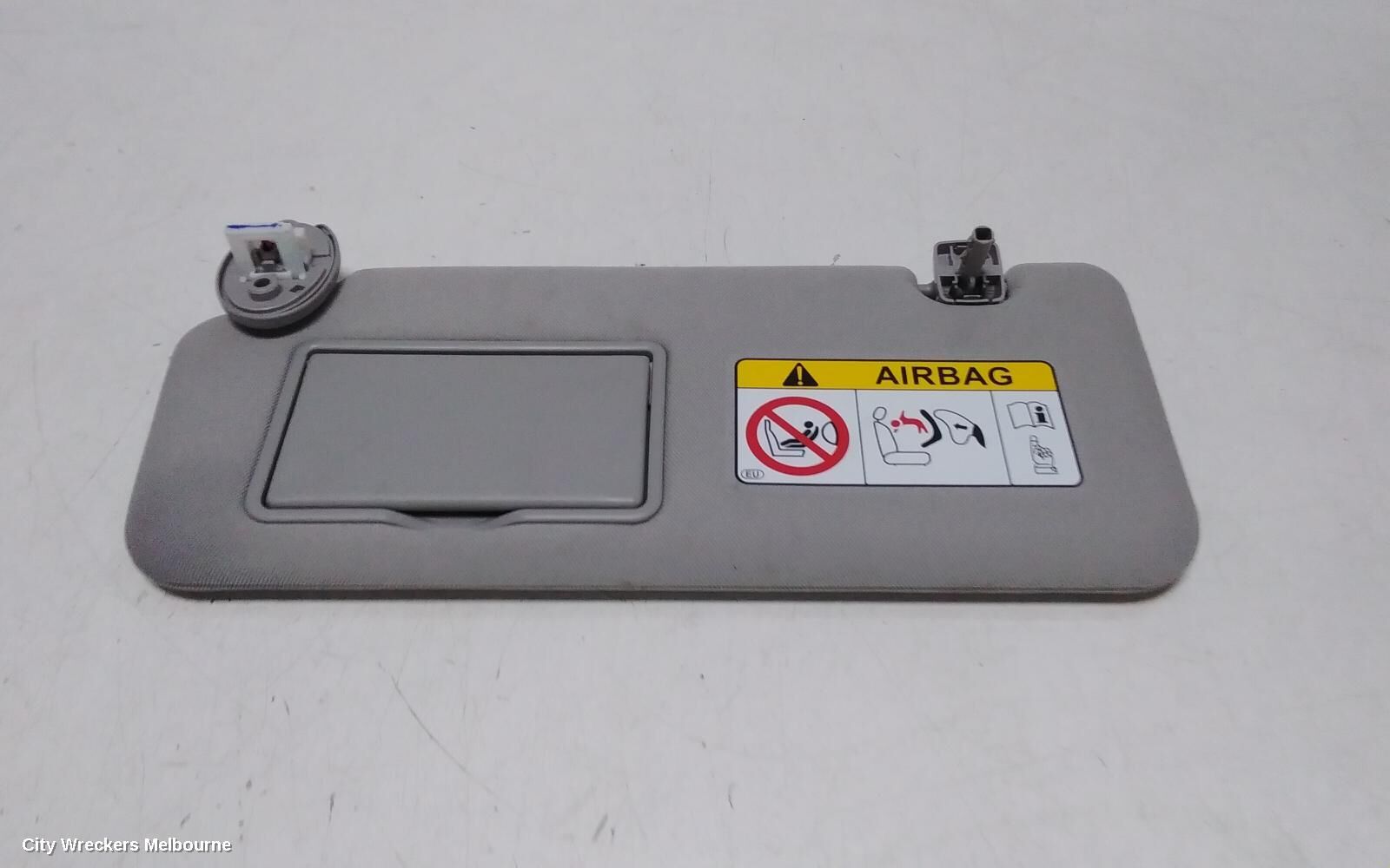 TOYOTA KLUGER 2021 Sunvisor