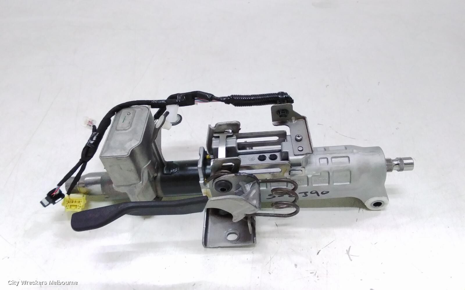 TOYOTA KLUGER 2021 Column